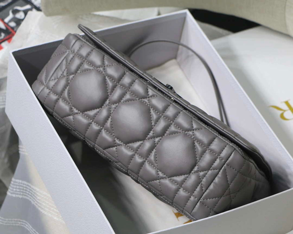 Dior M9243 Large Quilted Macrocannage Calfskin Gray