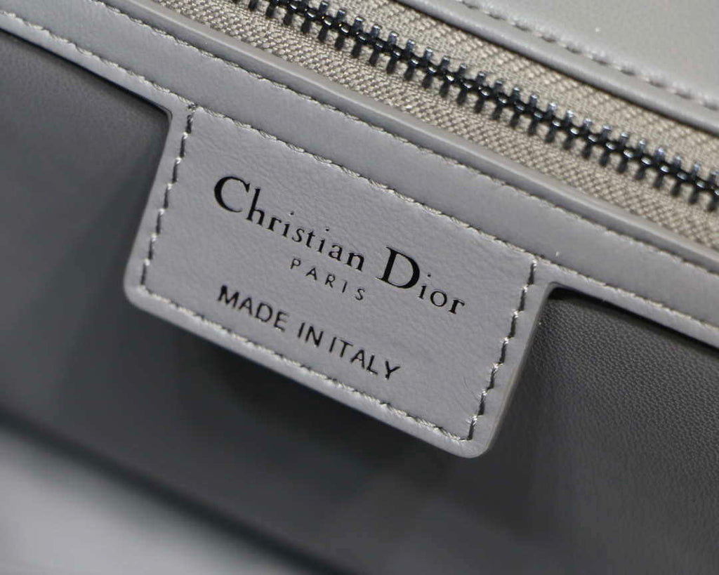 Dior M9243 Large Quilted Macrocannage Calfskin Gray