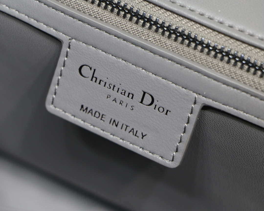 Dior M9243 Large Quilted Macrocannage Calfskin Gray - Default Title - View 9