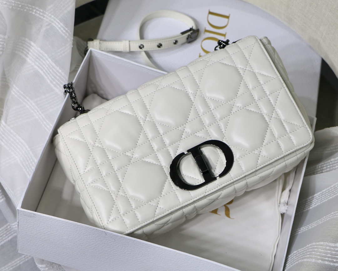 Dior M9243 Large Quilted Macrocannage Calfskin White with Black logo - Default Title - View 1