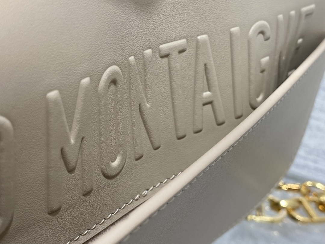 Dior M9260 30 Montaigne Avenue Bag Dusty Ivory Box Calfskin