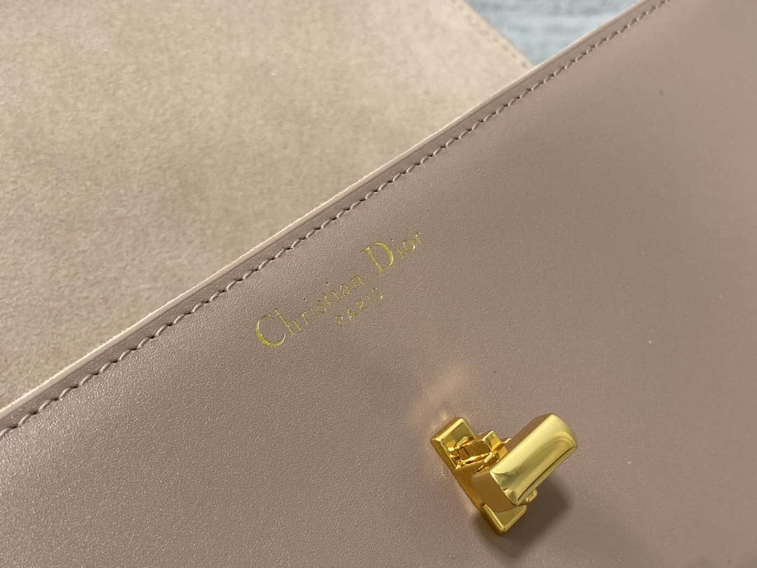 Dior M9260 30 Montaigne Avenue Bag Pink Box Calfskin