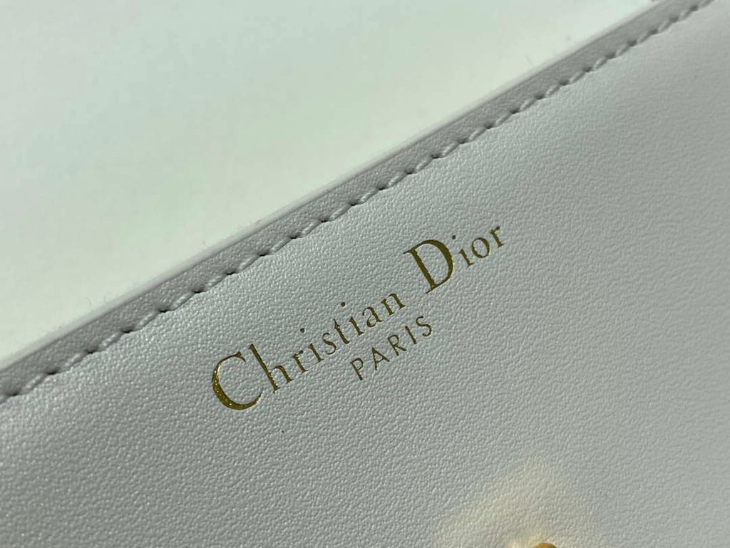 Dior M9260 30 Montaigne Avenue Bag Beige Box Calfskin