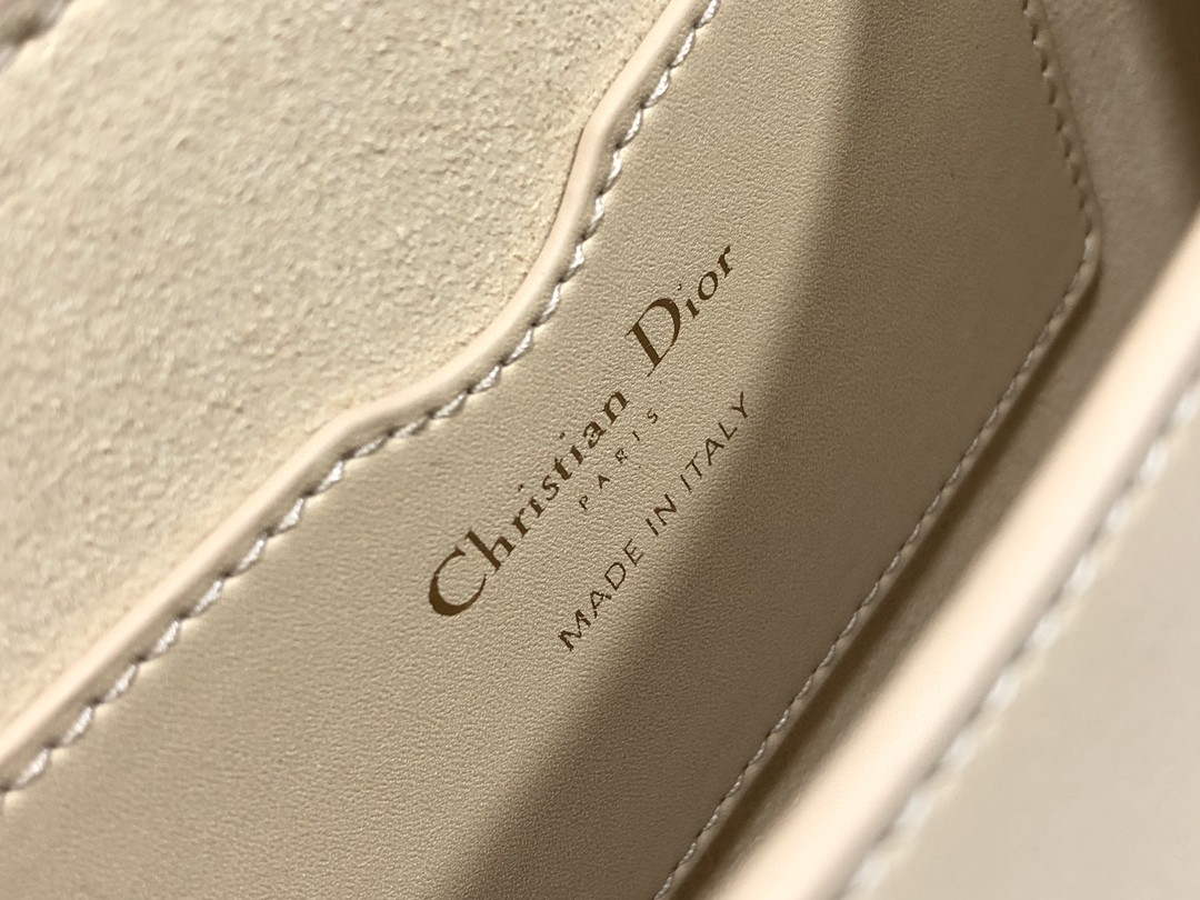 Dior M9317 Crossbody small dior Bobby bag Apricot box Calfskin - Default Title - View 11