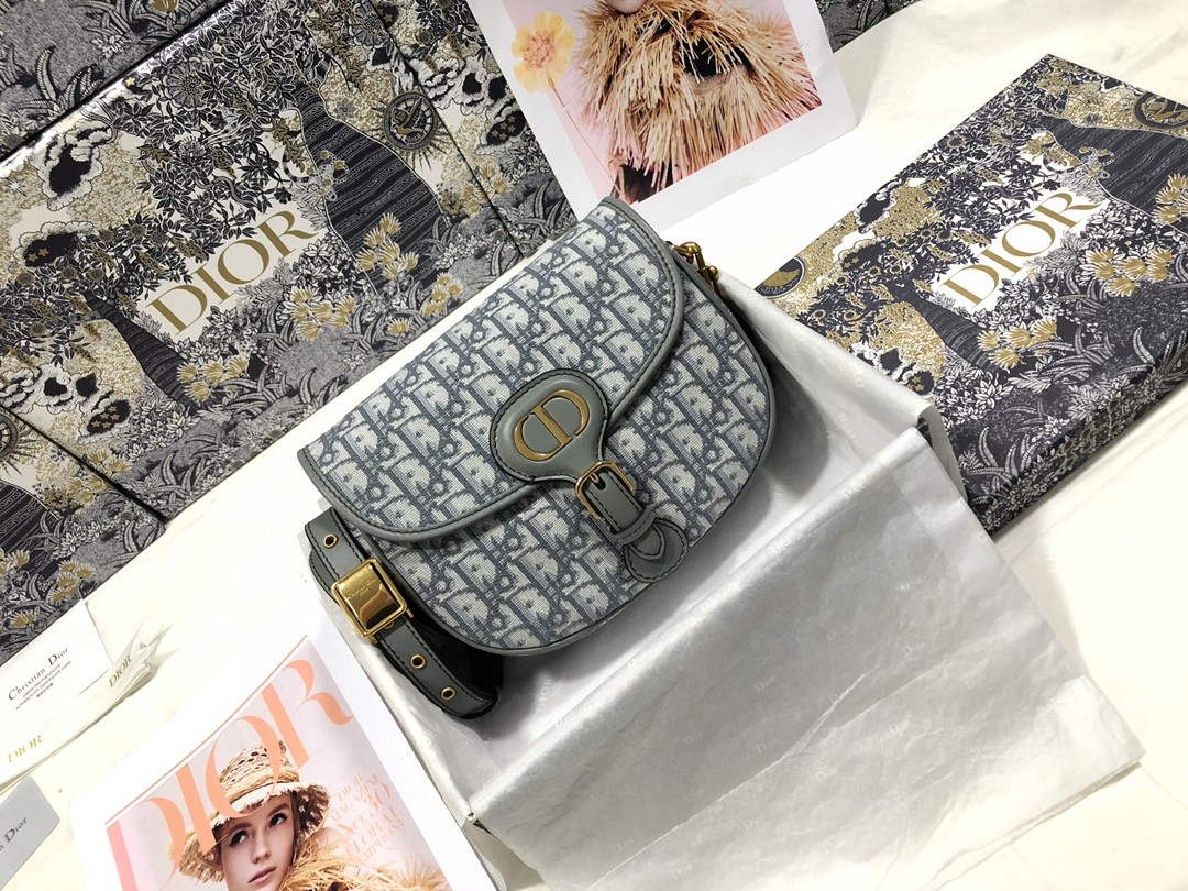 Dior M9317 Dior Bobby Medium Crossbody Bag Oblique Jacquard Light Green - Default Title - View 1