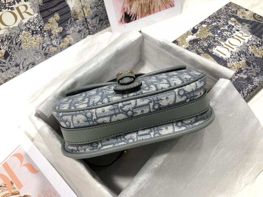 Dior M9317 Dior Bobby Medium Crossbody Bag Oblique Jacquard Light Green