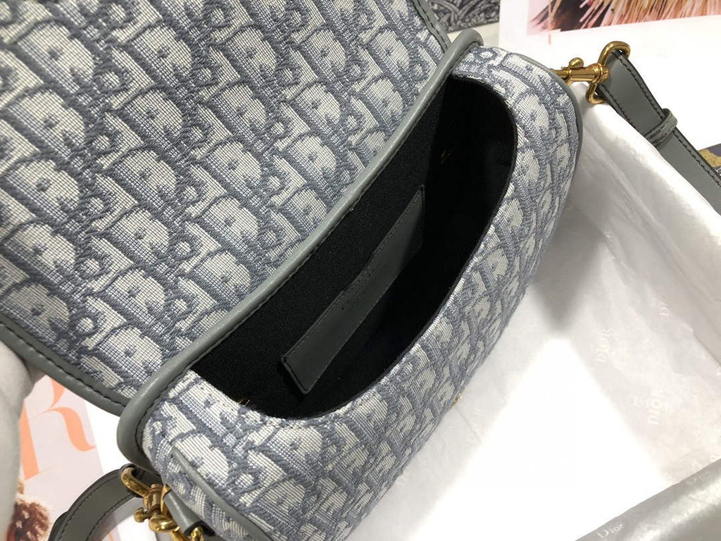 Dior M9317 Dior Bobby Medium Crossbody Bag Oblique Jacquard Light Green