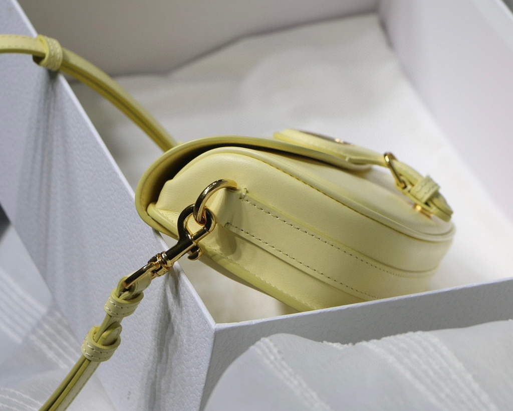 Dior M9327 dior Bobby bag East West Box Calfskin Light Yellow