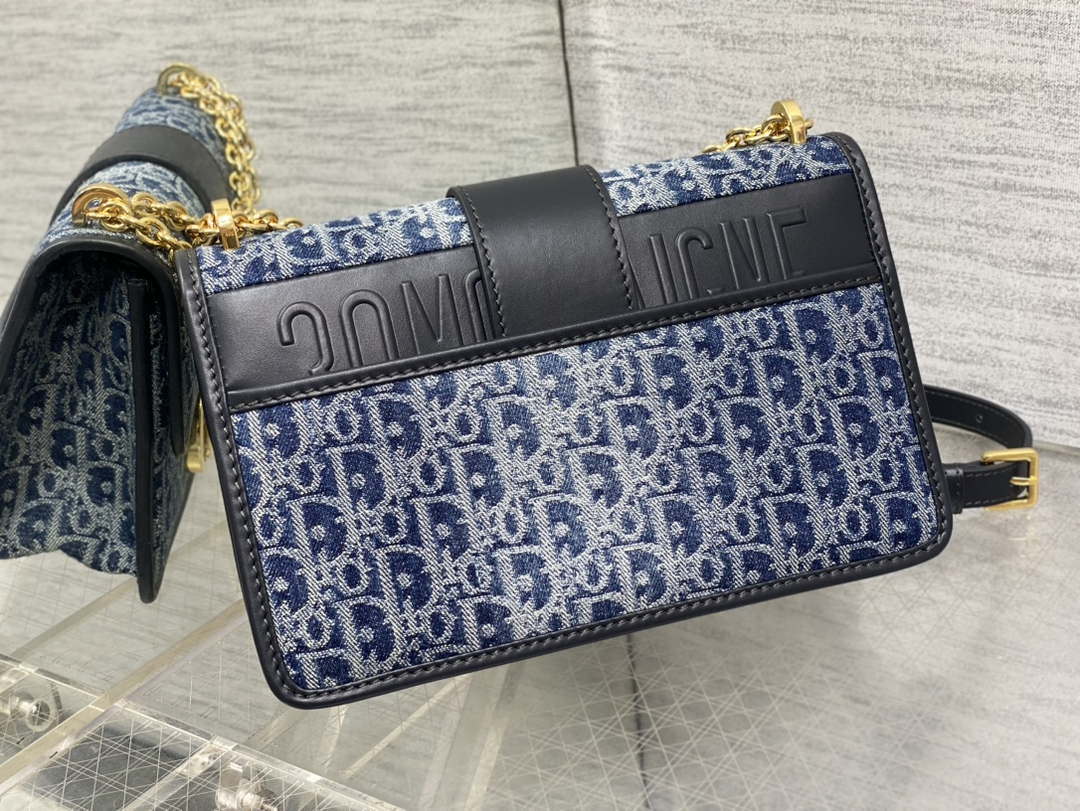 Dior M9334 30 Montaigne Bag with Chain Blue Denim Dior Oblique Jacquard M2021