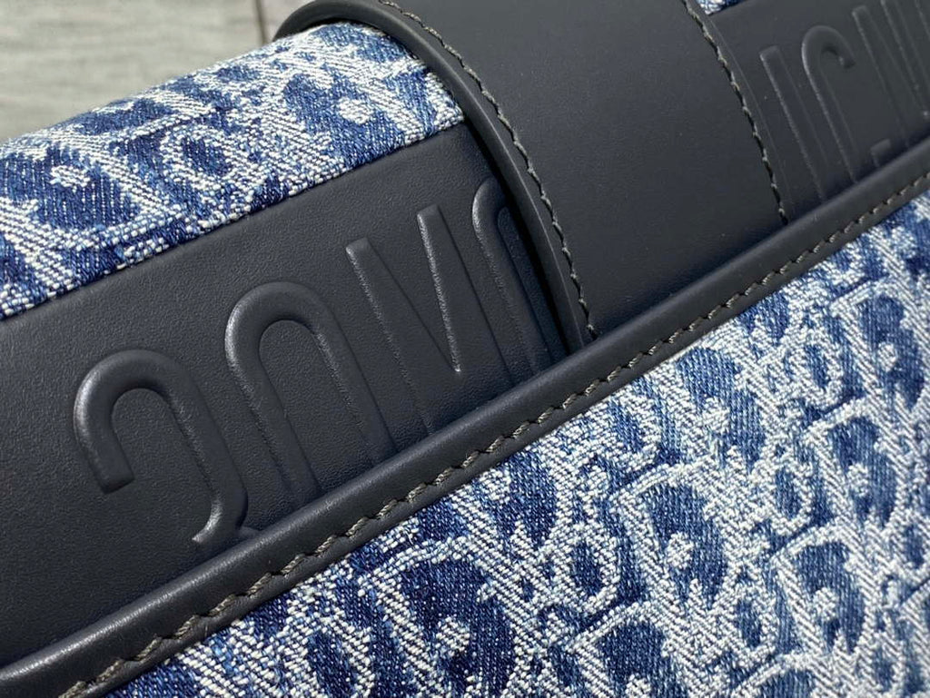 Dior M9334 30 Montaigne Bag with Chain Blue Denim Dior Oblique Jacquard M2021