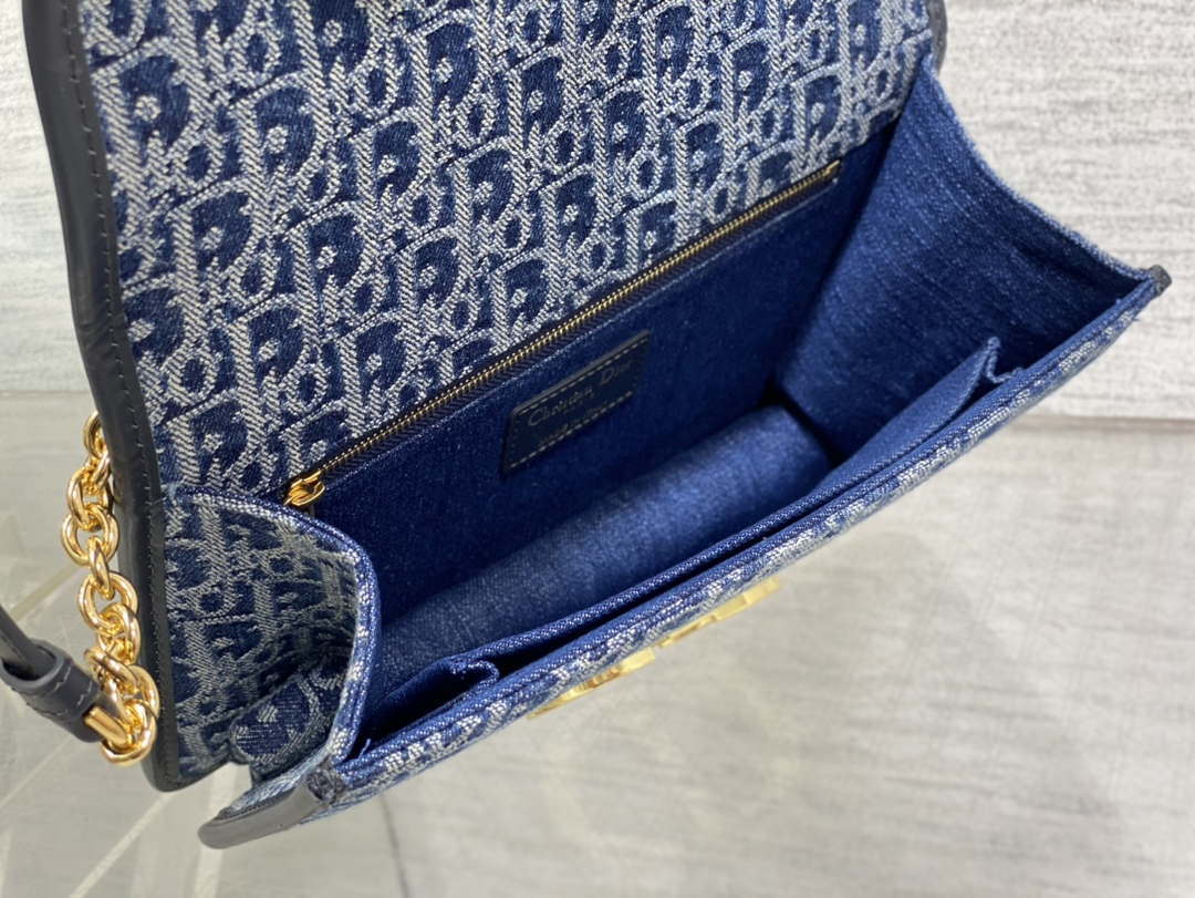 Dior M9334 30 Montaigne Bag with Chain Blue Denim Dior Oblique Jacquard M2021