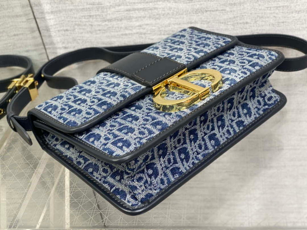 Dior M9334 30 Large Montaigne Bag with Chain Blue Denim Dior Oblique Jacquard M2028