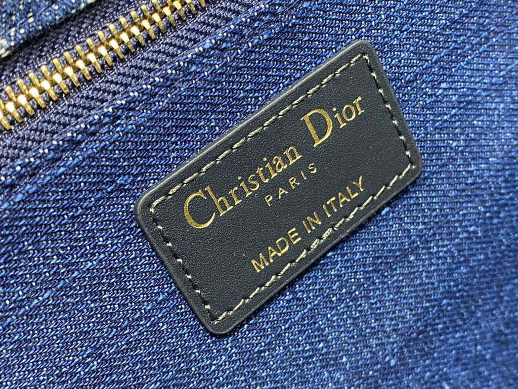 Dior M9334 30 Large Montaigne Bag with Chain Blue Denim Dior Oblique Jacquard M2028