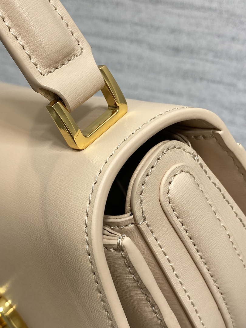 Dior M9370 Small 30 Montaigne Avenue Top Handle Bag Apricot Ribbed Calfskin