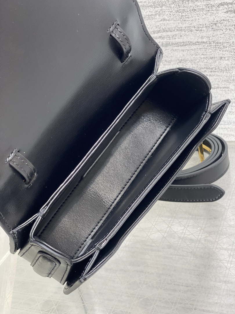 Dior M9370 Small 30 Montaigne Avenue Top Handle Bag Black Ribbed Calfskin