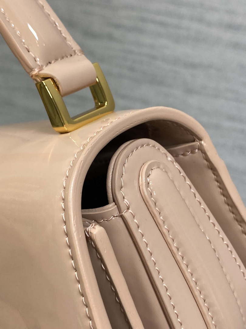 Dior M9370 Small 30 Montaigne Avenue Top Handle Bag Light Pink Patent leather