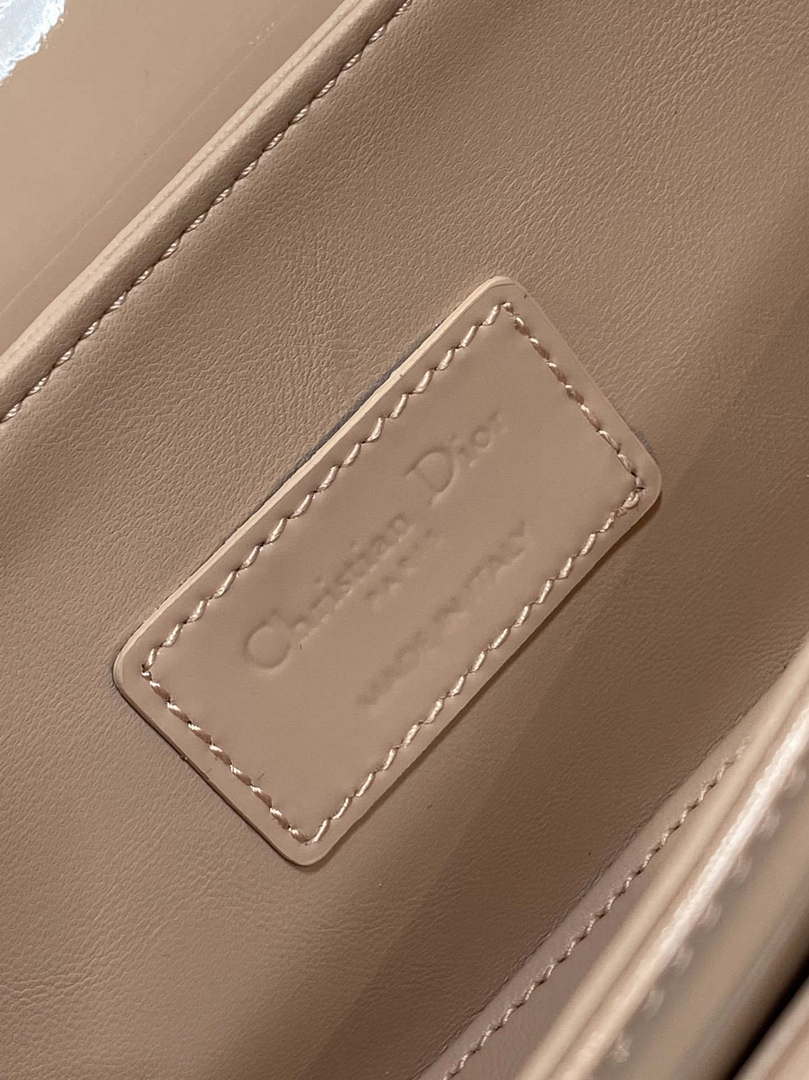 Dior M9370 Small 30 Montaigne Avenue Top Handle Bag Light Pink Patent leather