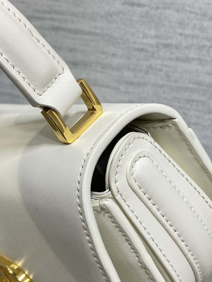 Dior M9370 Small 30 Montaigne Avenue Top Handle Bag White Ribbed Calfskin