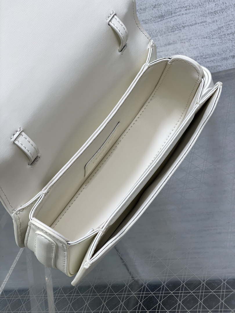 Dior M9370 Small 30 Montaigne Avenue Top Handle Bag White Ribbed Calfskin