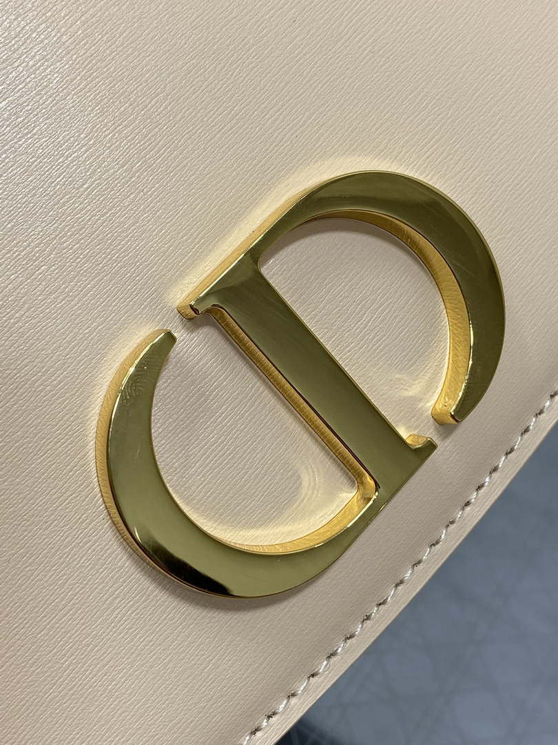 Dior M9371 Medium 30 Montaigne Avenue Top Handle Bag Apricot Ribbed Calfskin