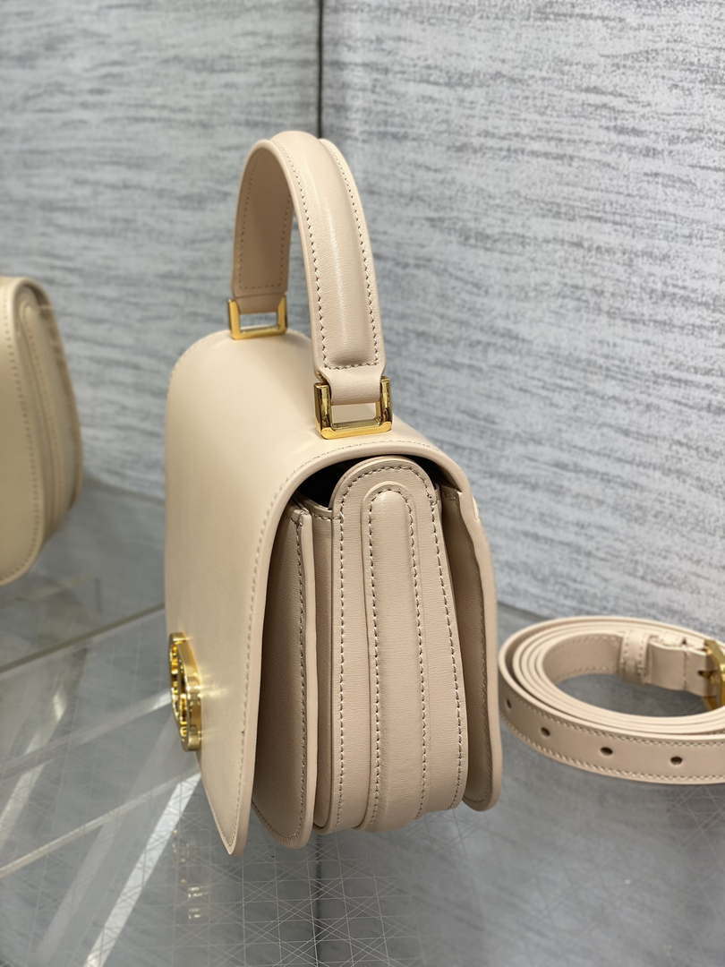 Dior M9371 Medium 30 Montaigne Avenue Top Handle Bag Apricot Ribbed Calfskin