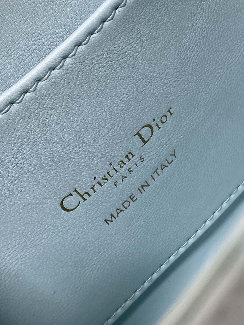 Dior M9371 Medium 30 Montaigne Avenue Top Handle Bag Blue Patent leather