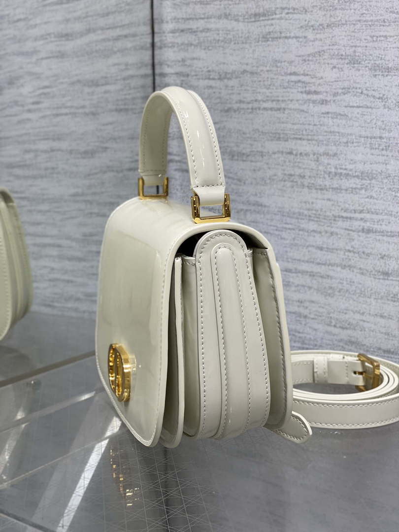 Dior M9371 Medium 30 Montaigne Avenue Top Handle Bag Beige Patent leather