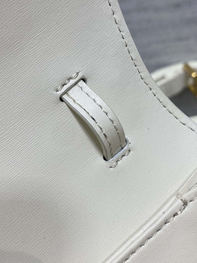 Dior M9371 Medium 30 Montaigne Avenue Top Handle Bag Beige Ribbed Calfskin