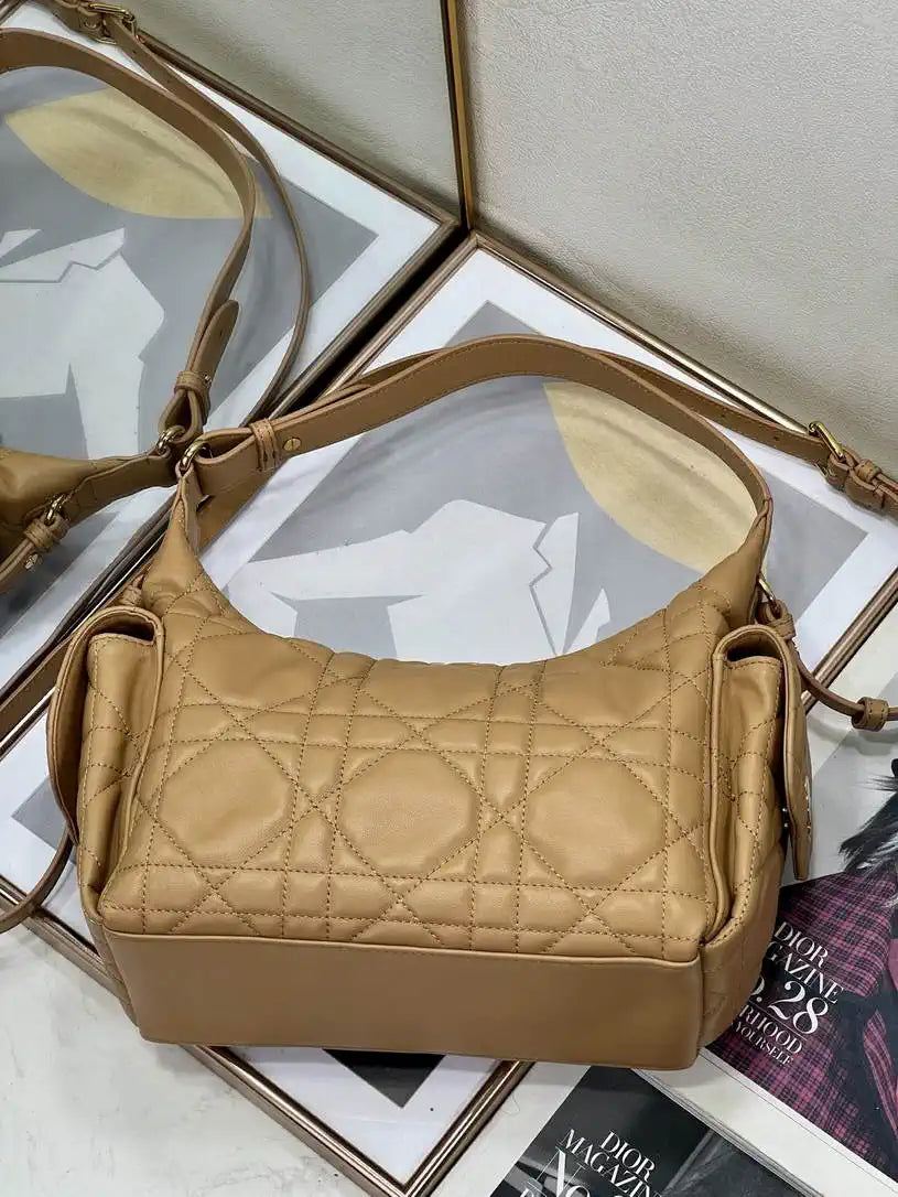 Dior Medium D-Dream Bag M6323 Caramel Macrocannage Lambskin