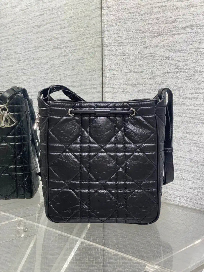 Dior Medium D-Motion Bag M2852 Black Macrocannage Crinkled Calfskin