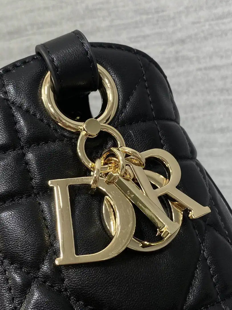 Dior Medium D-Motion Bag M2852 Black Macrocannage Lambskin
