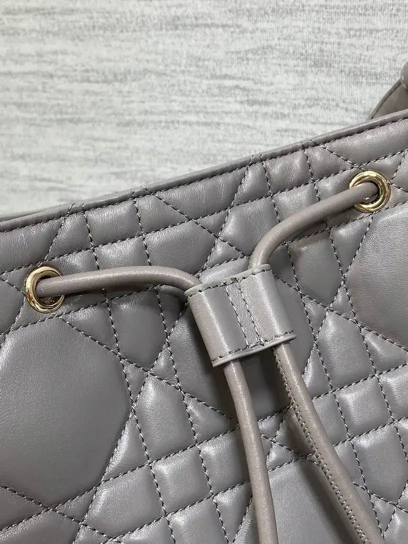 Dior Medium D-Motion Bag M2852 Gray Macrocannage Lambskin
