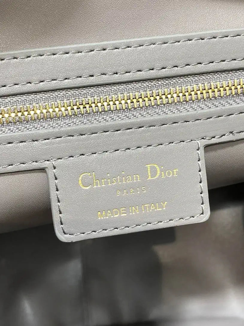Dior Medium D-Motion Bag M2852 Gray Macrocannage Lambskin