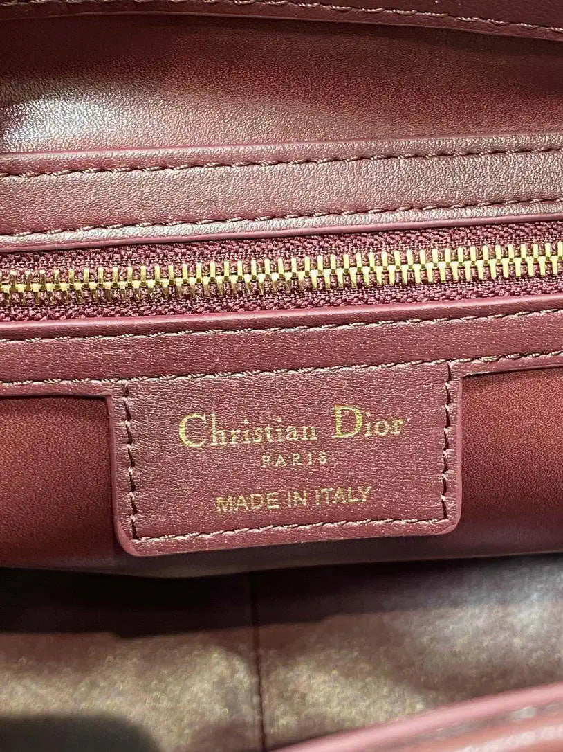Dior Medium D-Motion Bag M2852 Wine Red Macrocannage Lambskin