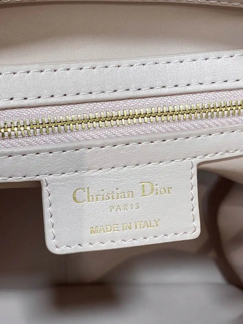 Dior Medium D-Motion Bag M2852 Pink Macrocannage Lambskin