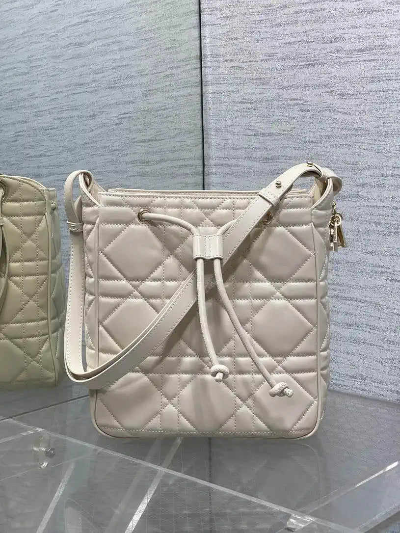 Dior Medium D-Motion Bag M2852 Ivory Macrocannage Lambskin