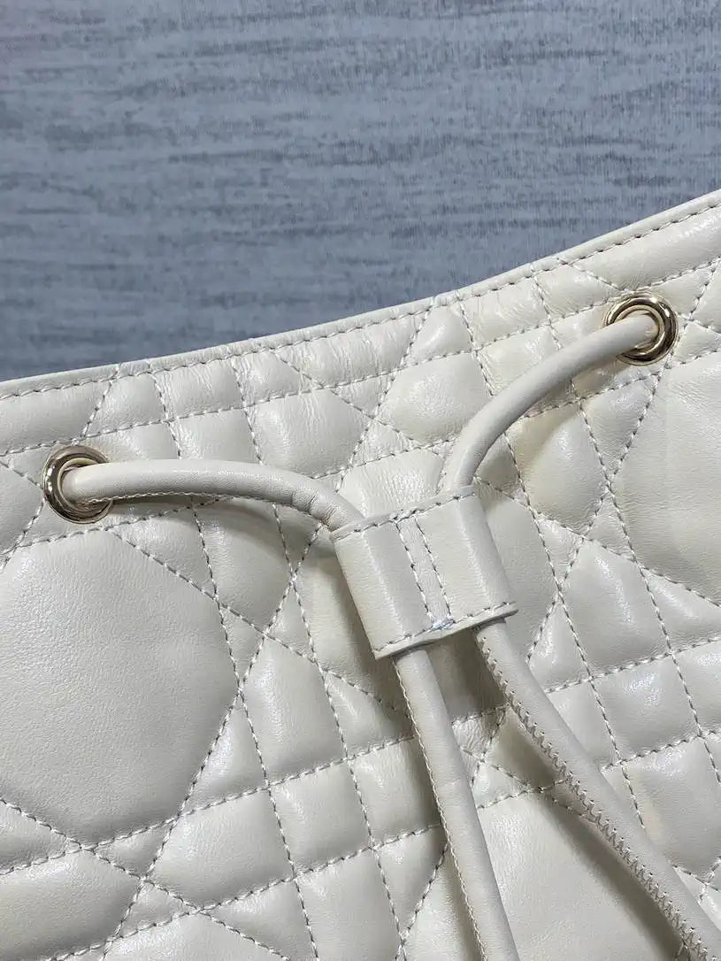 Dior Medium D-Motion Bag M2852 Ivory Macrocannage Lambskin