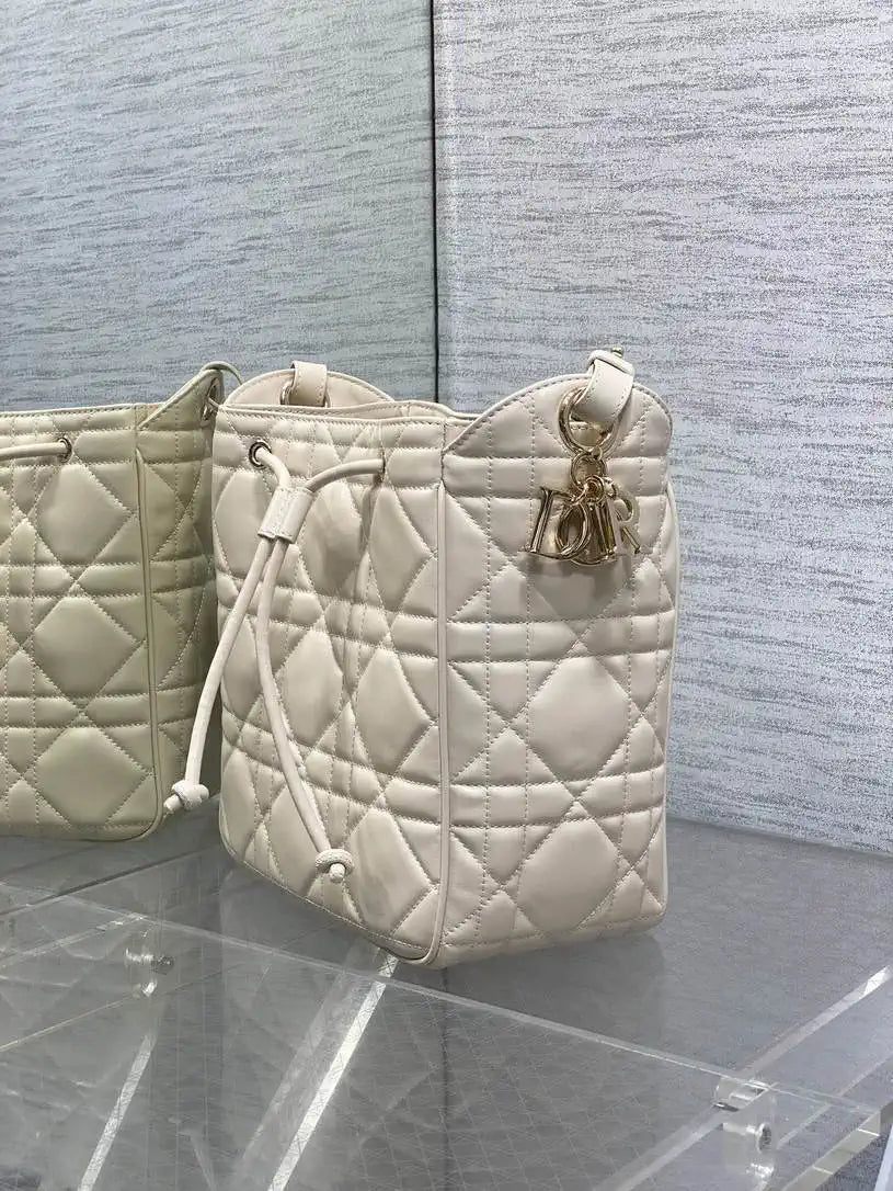 Dior Medium D-Motion Bag M2852 Ivory Macrocannage Lambskin