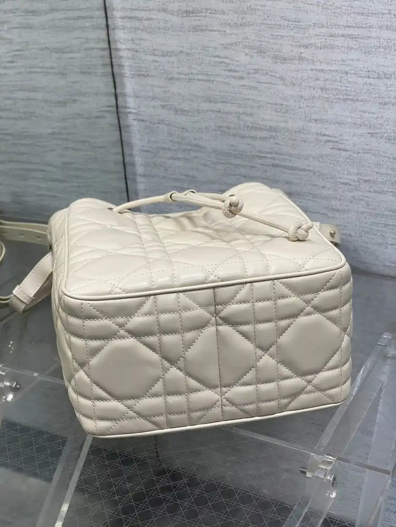 Dior Medium D-Motion Bag M2852 Ivory Macrocannage Lambskin