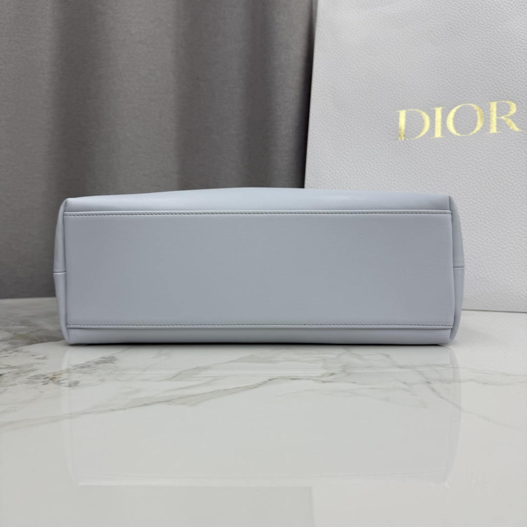 Dior Medium Dior Bow Bag M0714OUQO_M900 Light Blue Lambskin