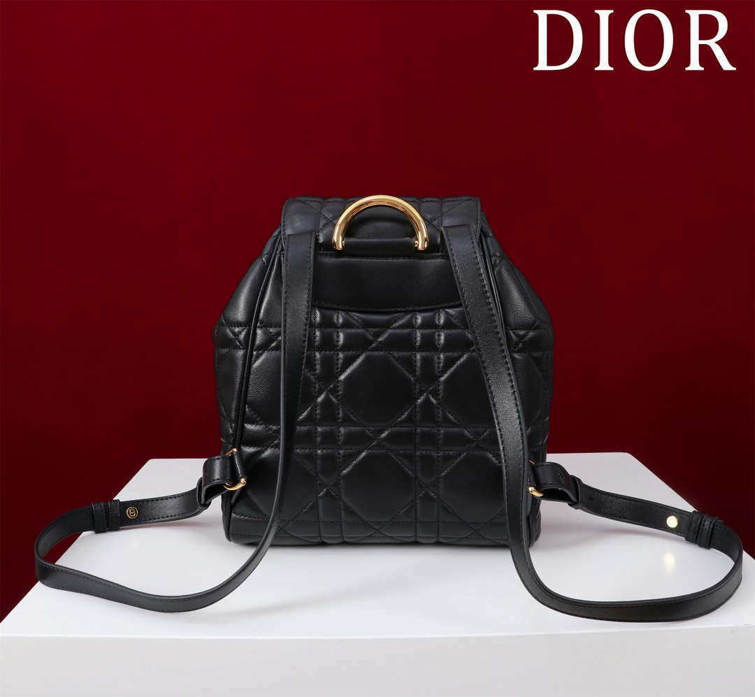 Dior Medium Dior Caro Backpack Black Macrocannage Lambskin M6301