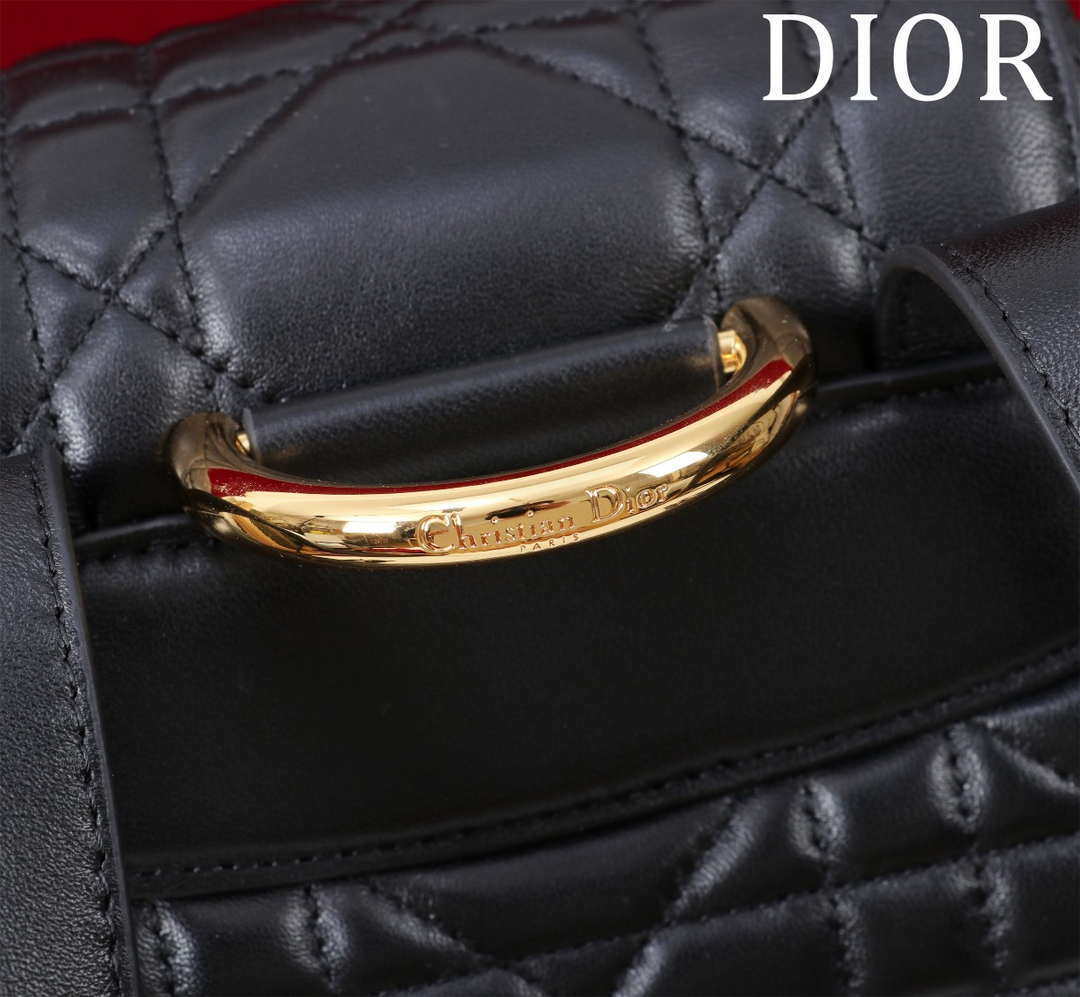 Dior Medium Dior Caro Backpack Black Macrocannage Lambskin M6301