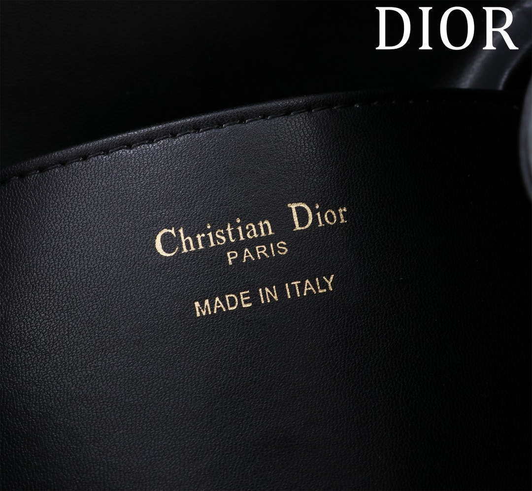 Dior Medium Dior Caro Backpack Black Macrocannage Lambskin M6301
