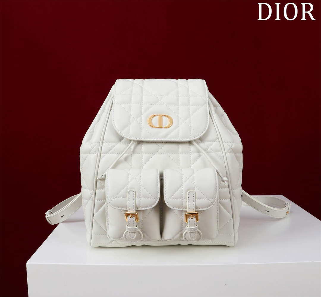 Dior Medium Dior Caro Backpack White Macrocannage Lambskin M6301 - Default Title - View 1