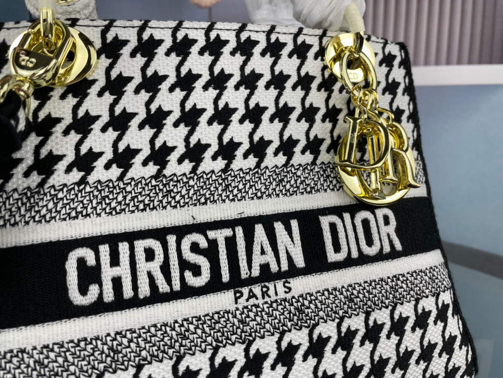 Dior Medium Lady D-Life Bag M0565 Butterfly Embroidery Black and White