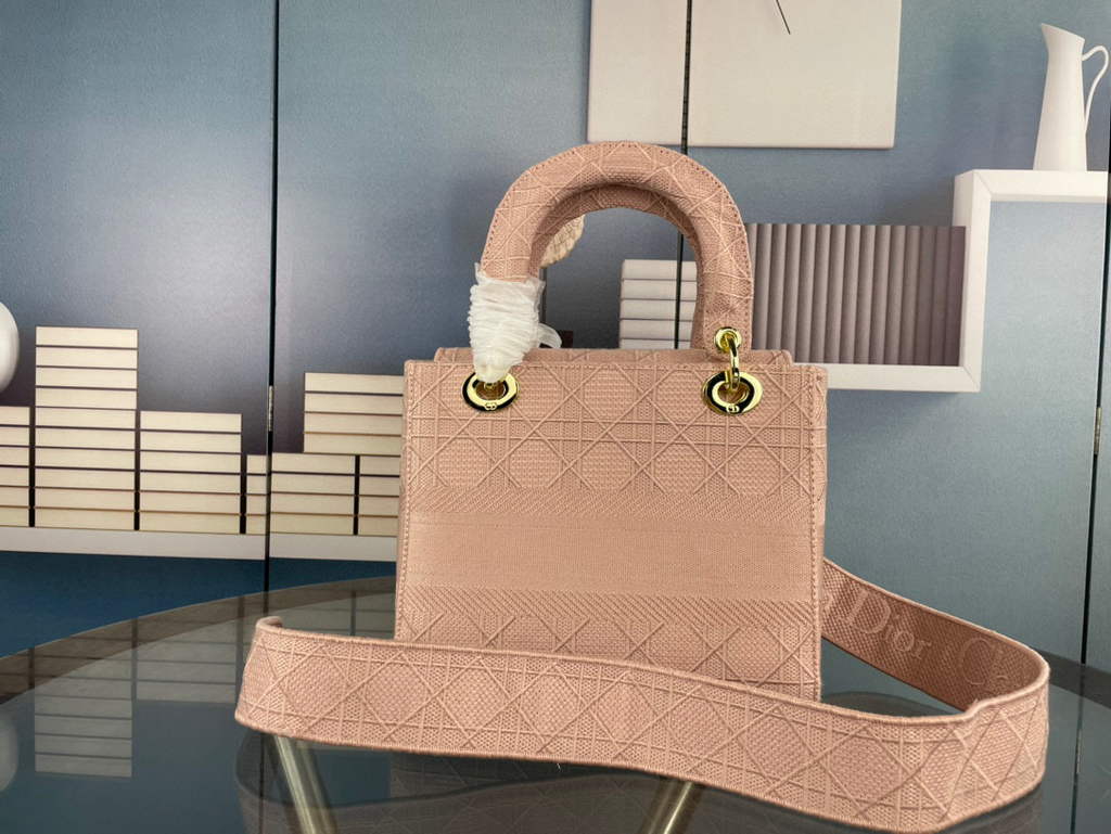 Dior M0565 Medium Lady D-Life Bag Cannage Embroidery Rosewood