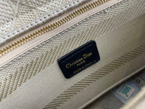Dior M0565 Medium Lady D-Life Bag Cannage Embroidery Light Yellow - Default Title - View 8