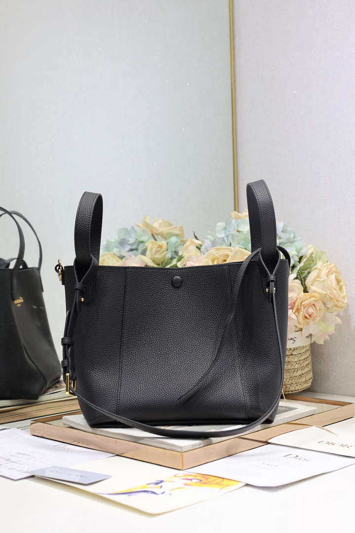 Dior Medium Signature Bucket Bag Black Grained Calfskin M2841 Black