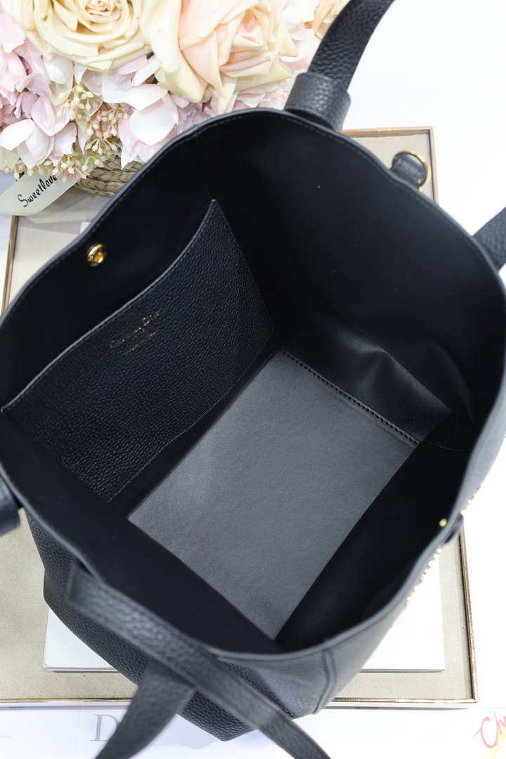 Dior Medium Signature Bucket Bag Black Grained Calfskin M2841 Black