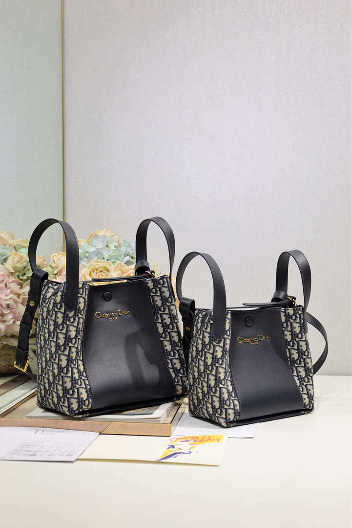 Dior M2840 Blue Dior Oblique Jacquard and Smooth Calfskin